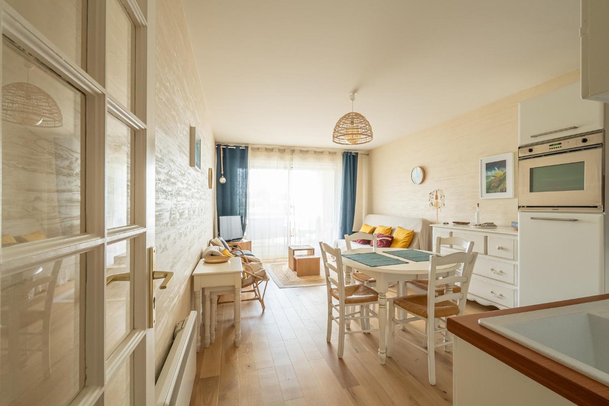 Agreable Appartement Et Terrasse A 2 Pas De La Mer Wimereux Exterior photo